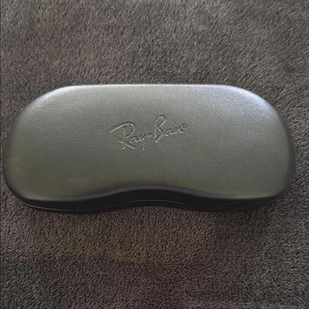 Ray-Ban Case